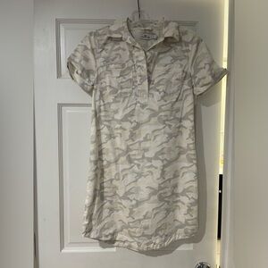 Vineyard Vines, neutral camo dress, size 2.